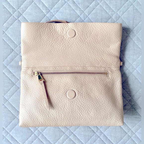 TORY BURCH Foldover Crossbody Bag | Light oak with gold tone hardware - Picture 6 of 10